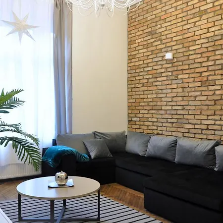 White Dream Apartment *